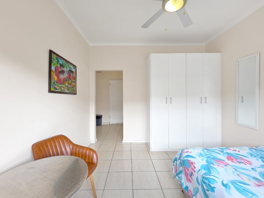 2 Bedroom Property for Sale in Gardens Western Cape